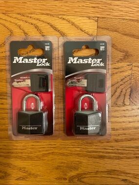 2 Master Lock Locks with Keys